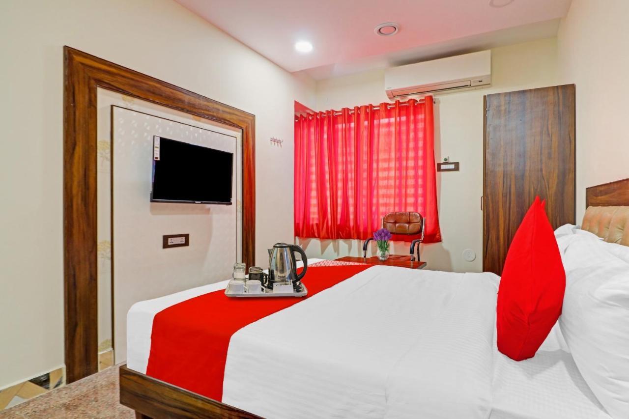 Heavens Inn Near Rasoolpura Metro Station Hyderabad Eksteriør billede