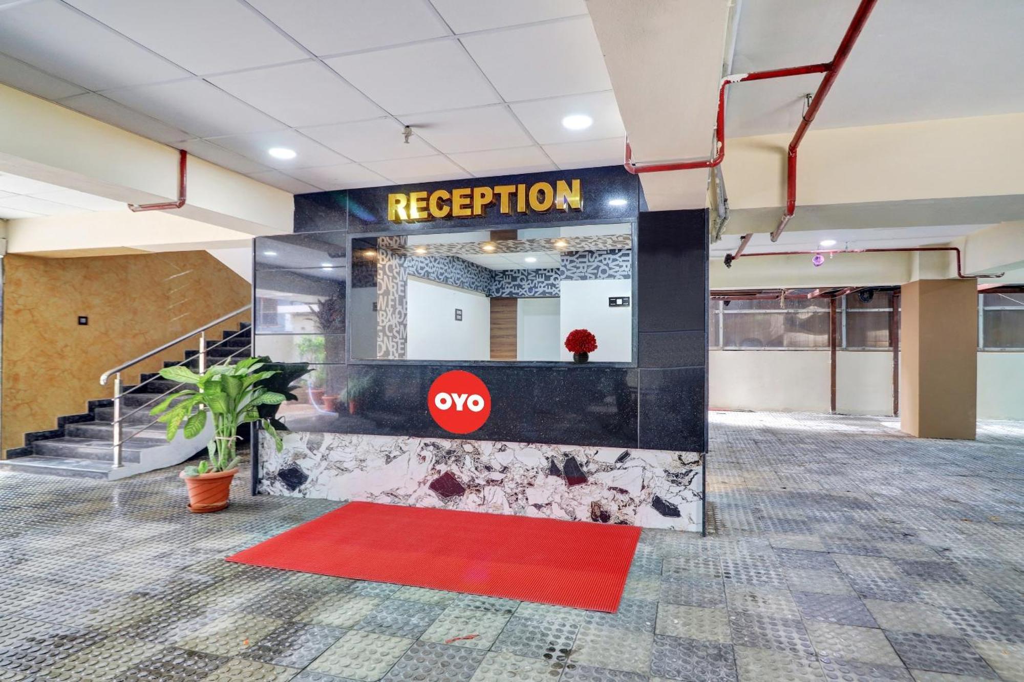 Heavens Inn Near Rasoolpura Metro Station Hyderabad Eksteriør billede